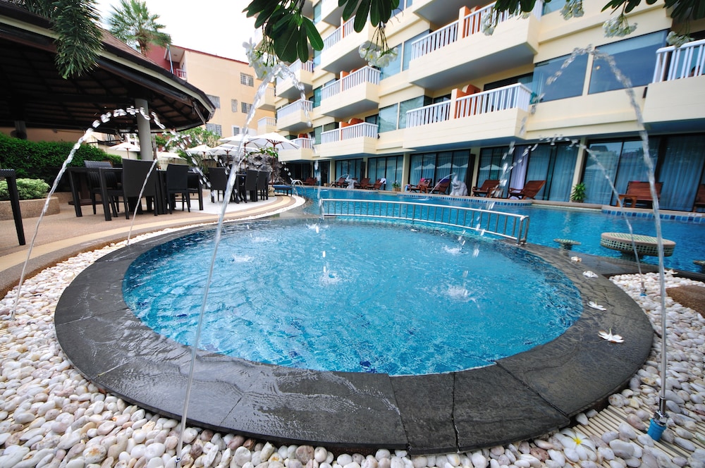 PALMYRA PATONG RESORT 50/61