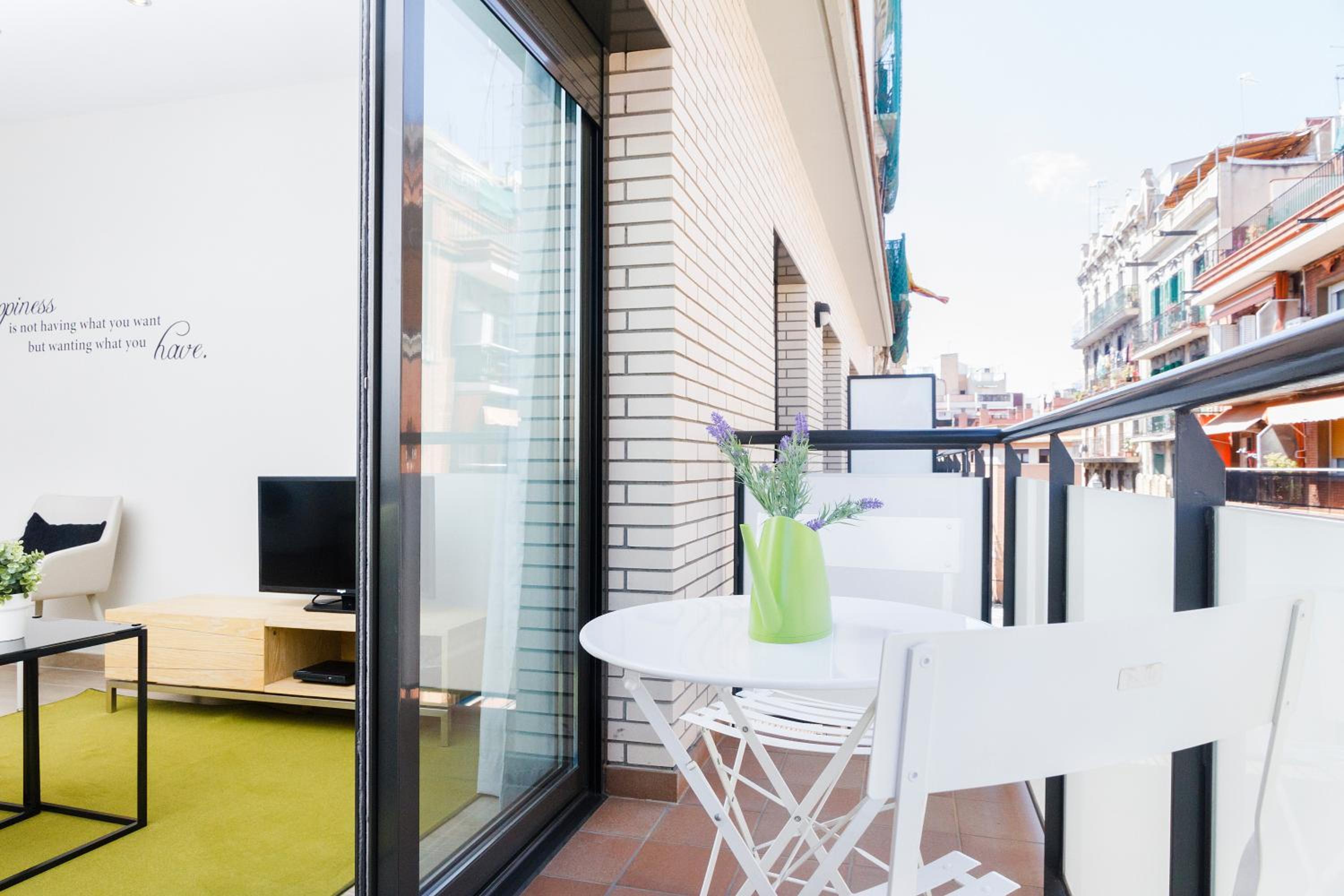 Feelathome Plaza Apartments 31/51