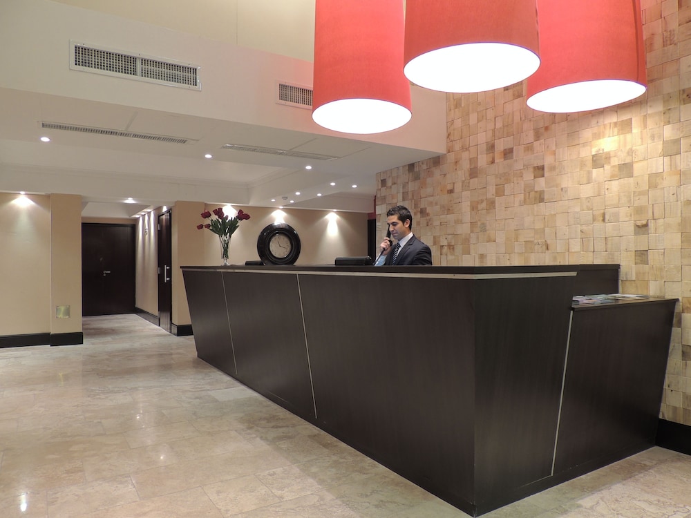 Premium Tower Suites San Luis 8/60