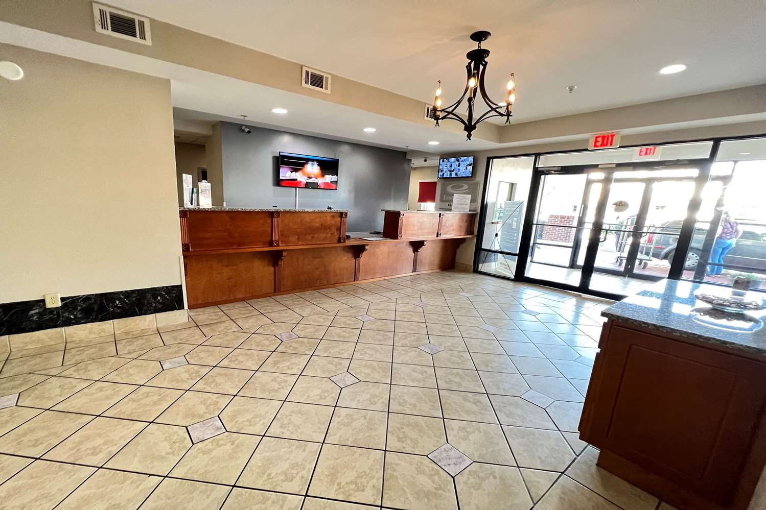 Econo Lodge Augusta West near Fort Gordon 14/34