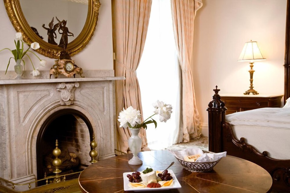 Dunleith Historic Inn 29/57