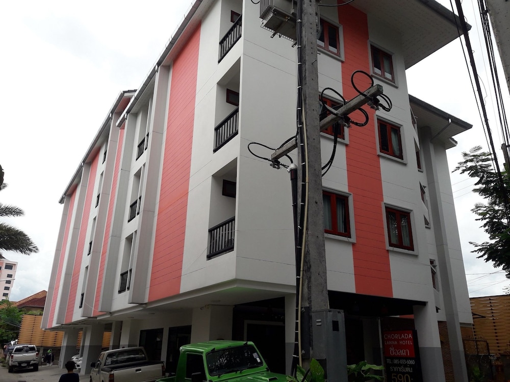 Chorlada Lanna Hotel 3/48