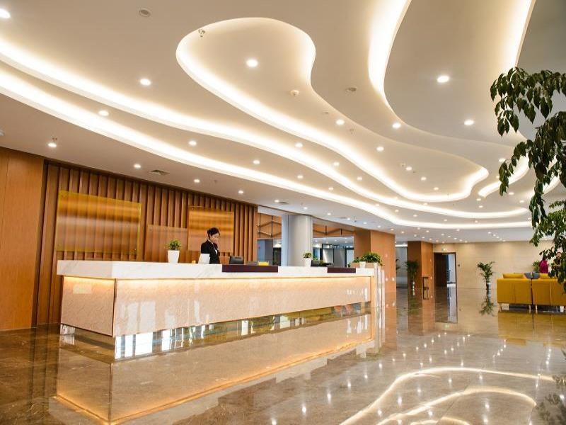 GreenTree Eastern Rizhao High Speed Railway Station Hotel 4/18