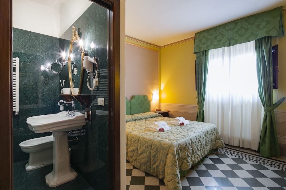 I Portici Hotel Residenza D Epoca 27/72