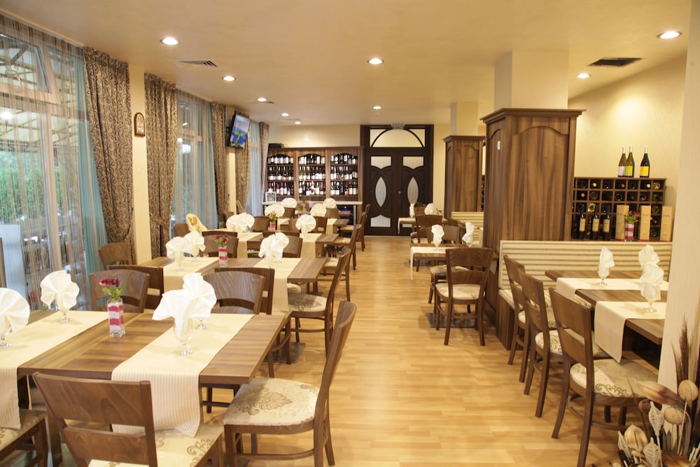 Hotel Zaara 23/32