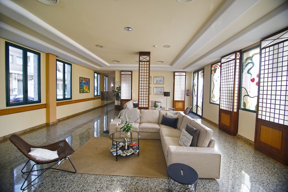 Hotel Mainake Sl 39/60