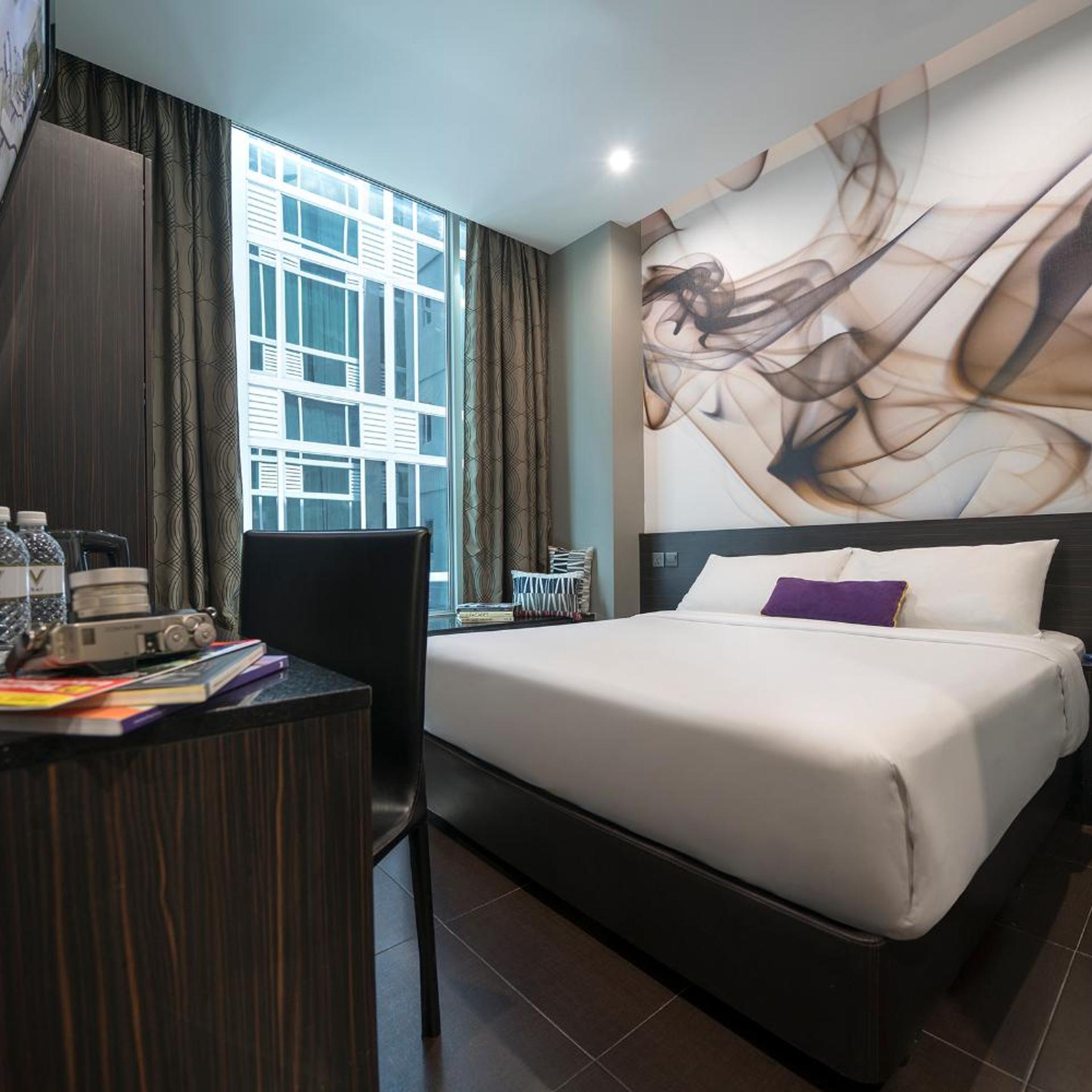 V Hotel Lavender