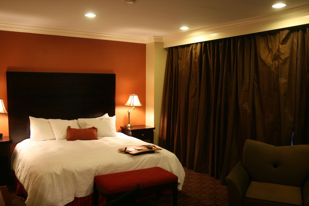 Hampton Inn and Suites Stamford 14/46