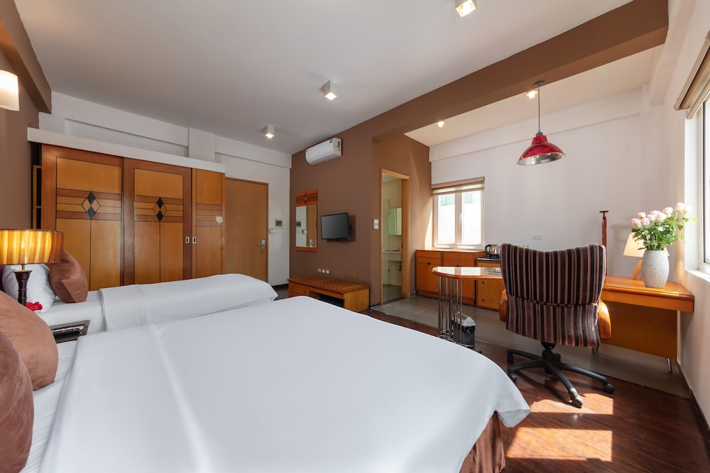 1 BEDROOM, FAMILY, GARDEN VIEW, BALCONY