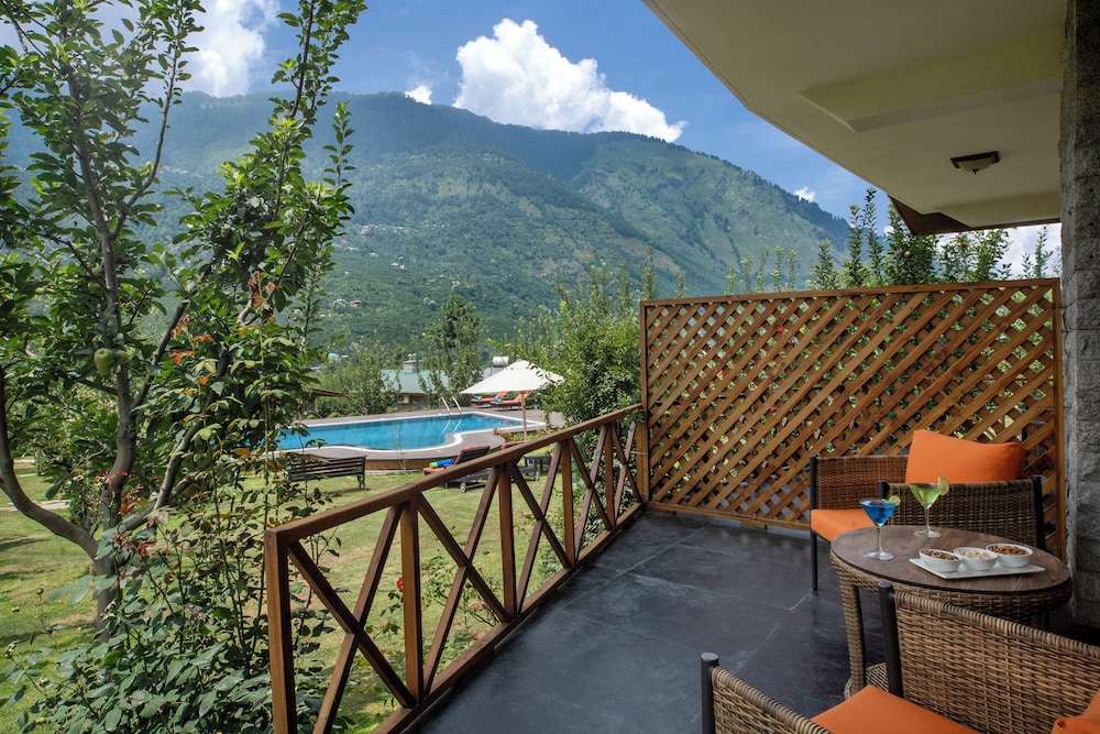 Larisa Resort Manali 101/114