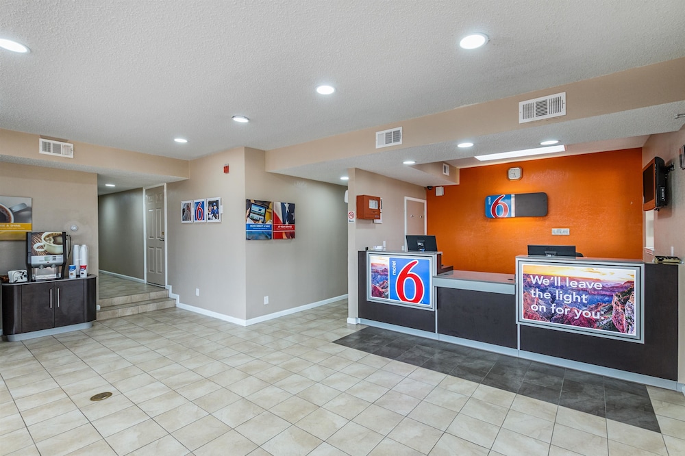 Motel6 Waxahachie, TX 7/39