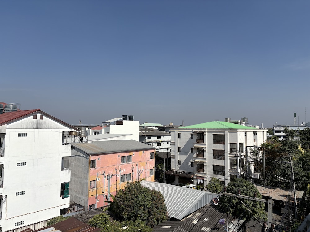 Glory Boutique Suites 4/50