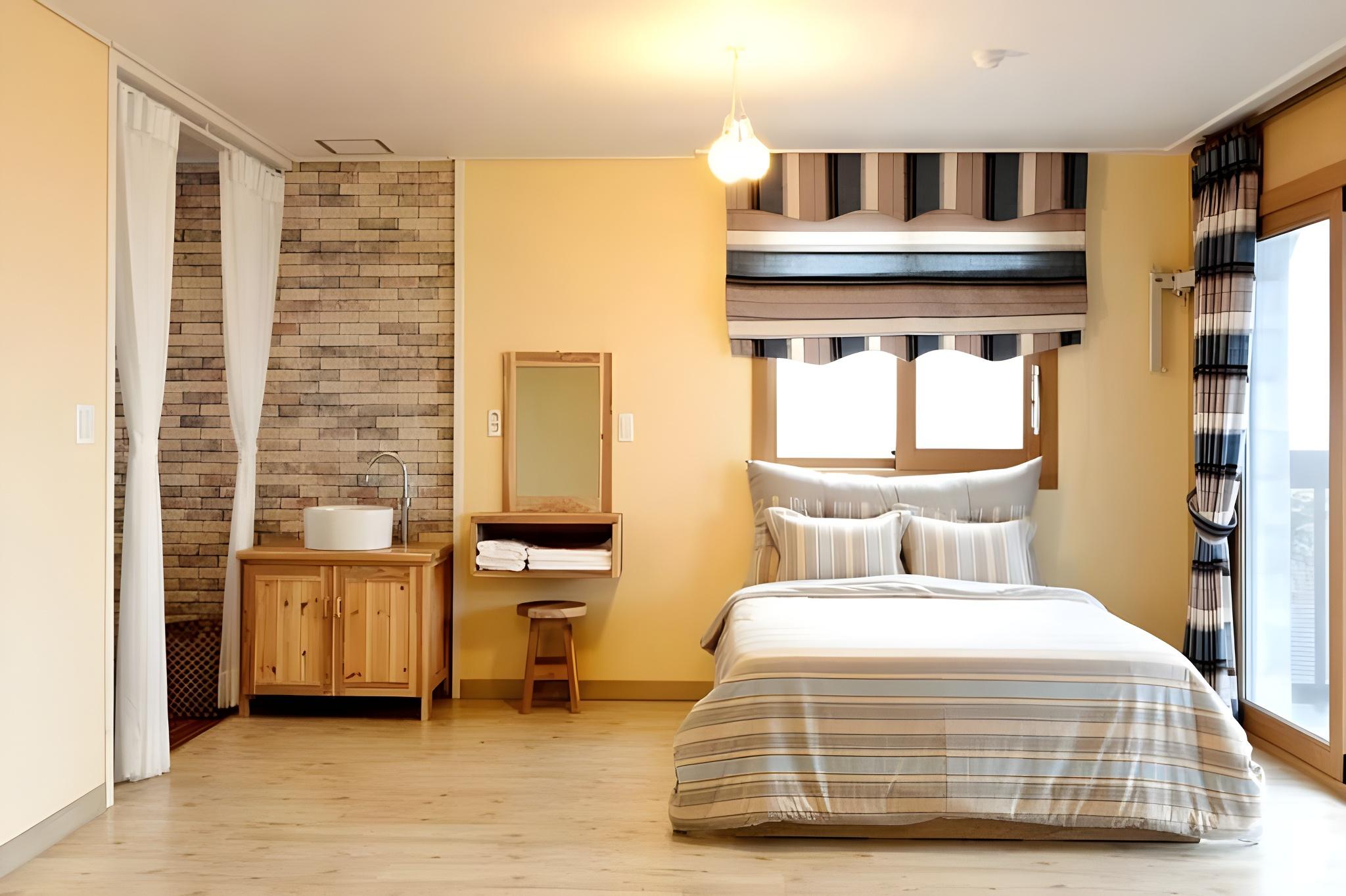 Ocean, 4 Rooms