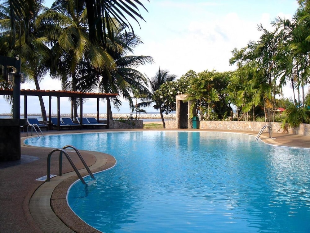Bann Pae Cabana Hotel And Resort 57/61