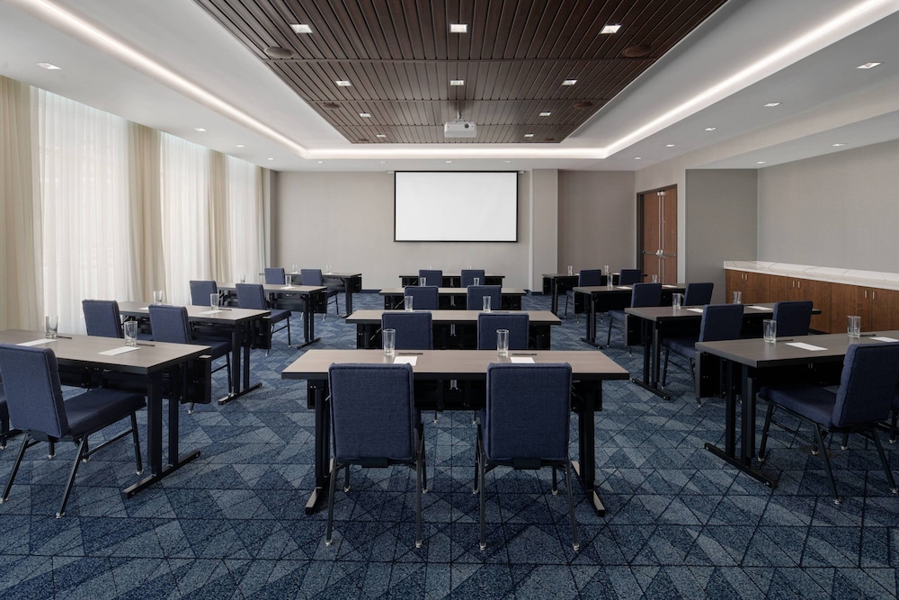 Courtyard by Marriott Houston I-10 West/Memorial 33/42