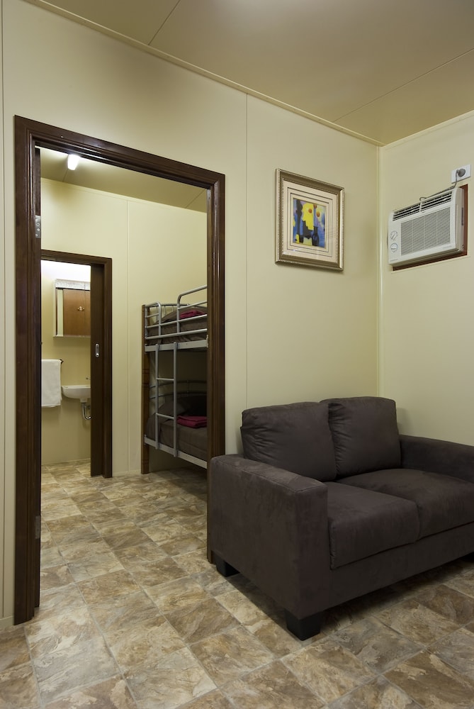CAIRNS SUNLAND LEISURE PARK 18/35