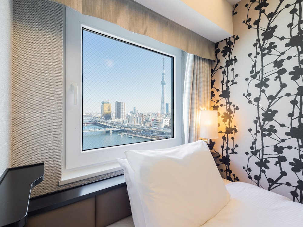 ROOM, SINGLE, WITH VIEW