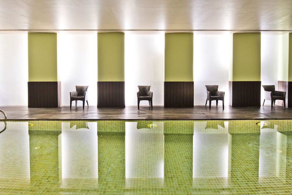 Golden Tulip Sao Joao da Madeira Hotel 19/33
