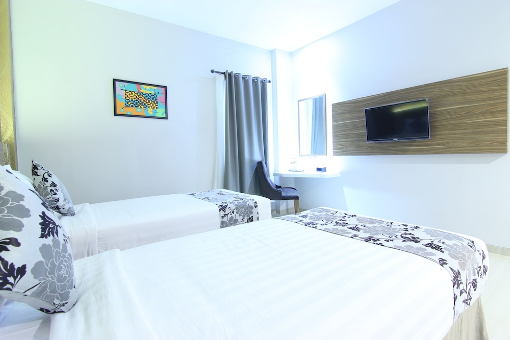 GRAND AMIRA HOTEL 13/63