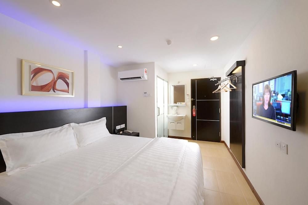 Ernes Hotel Bayu Mutiara 4/18