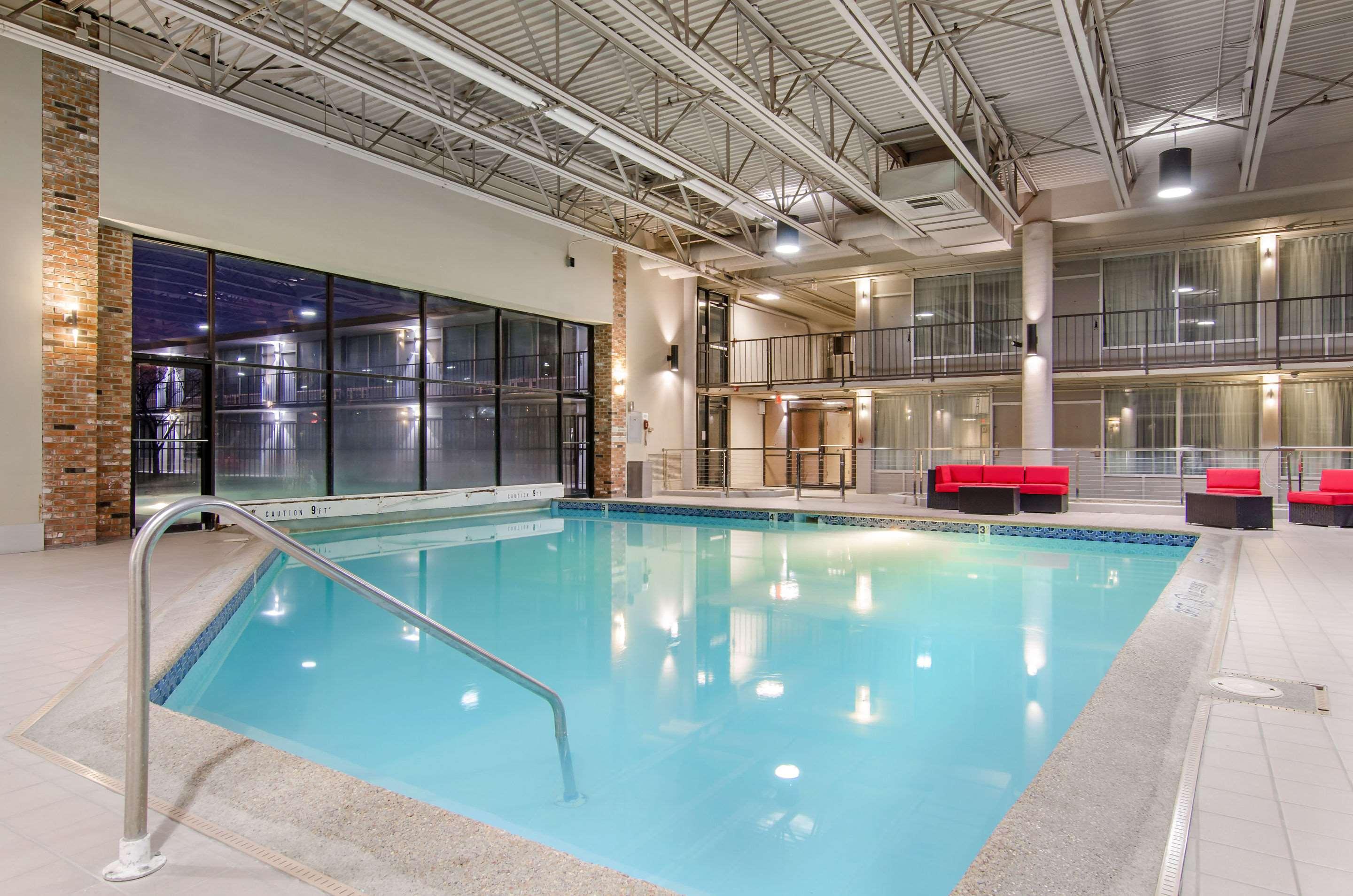 swimming pool spa