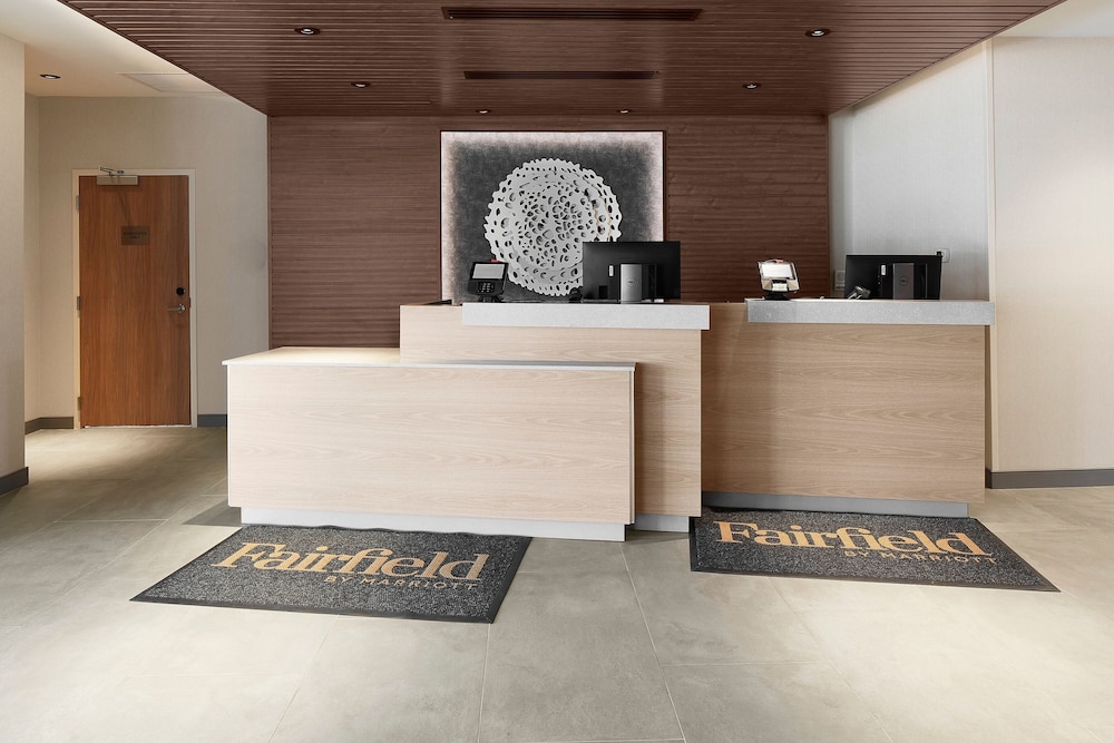 Fairfield Inn & Suites by Marriott Stony Creek 3/19