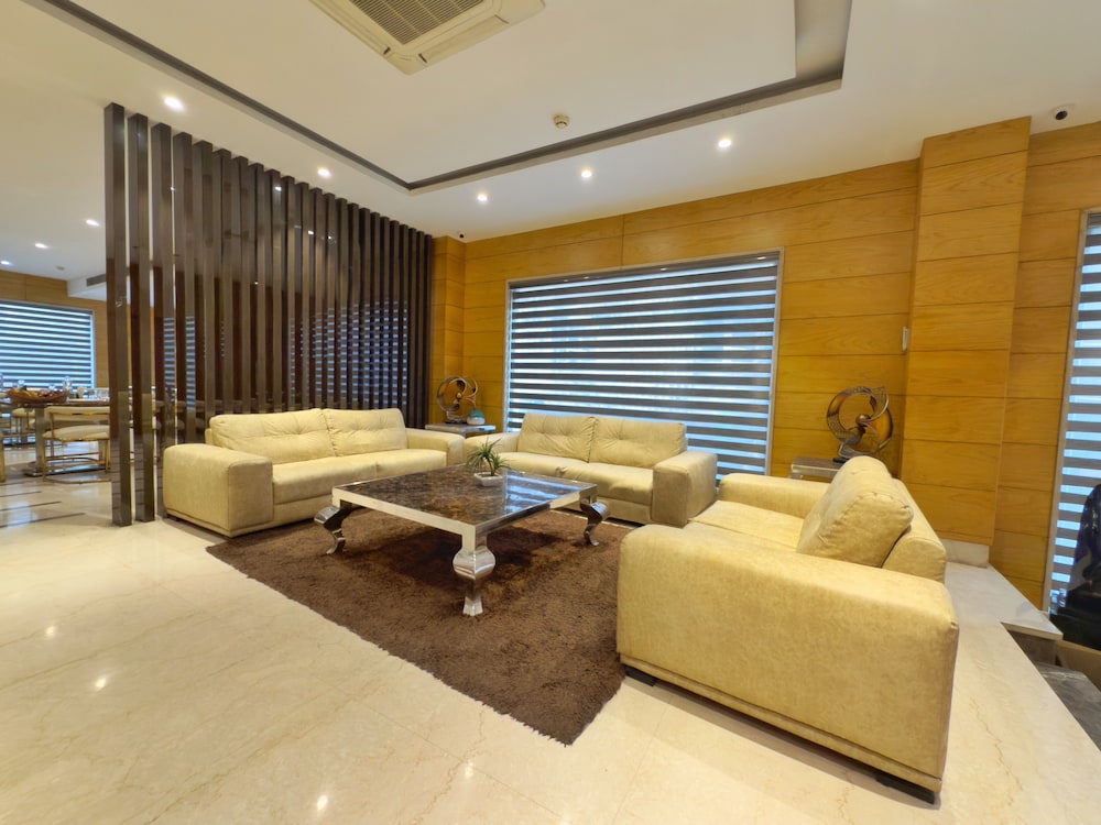 Hotel Sawera Grand 36/46