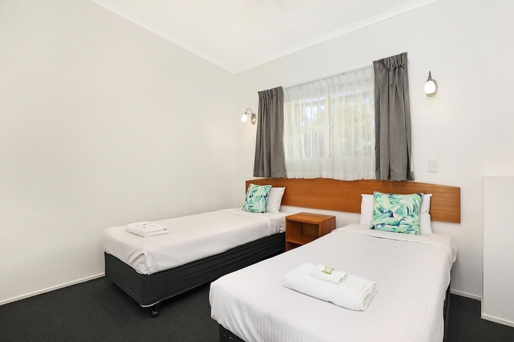 Caboolture Riverlakes Motel 33/66