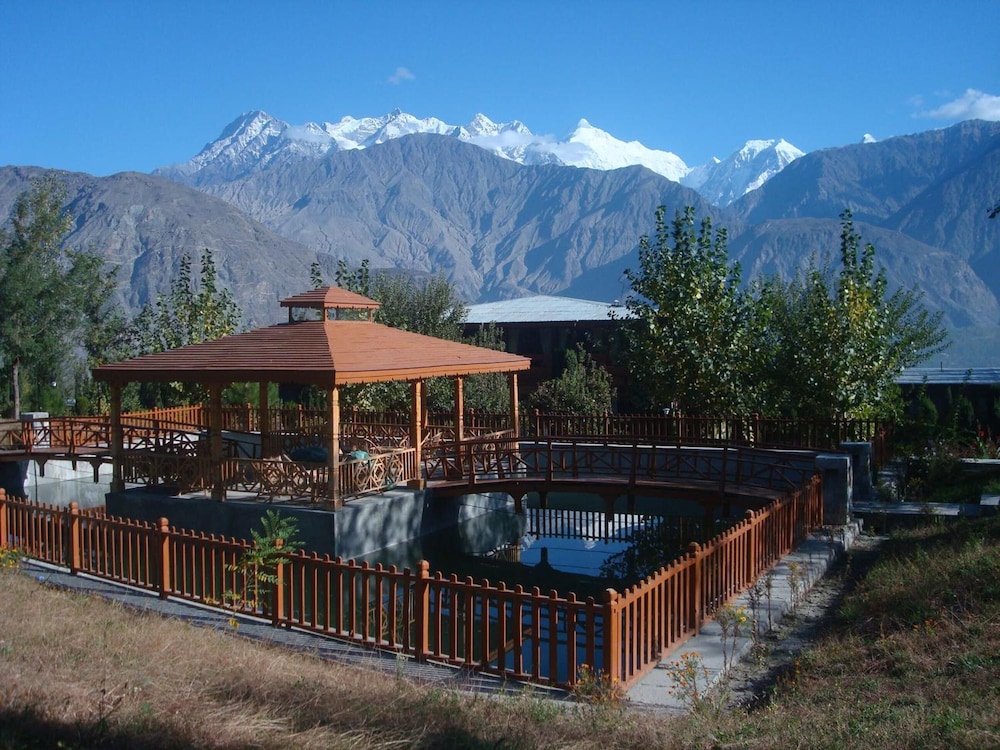 SERENA GILGIT in GILGIT