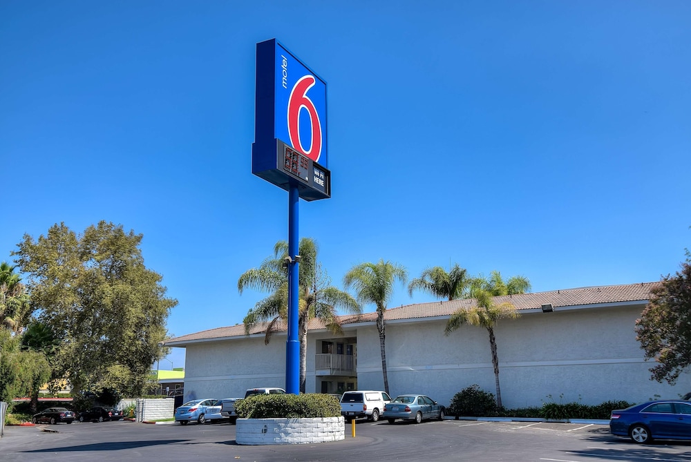 Motel6 Rowland Heights, CA - Los Angeles - Pomona 45/49