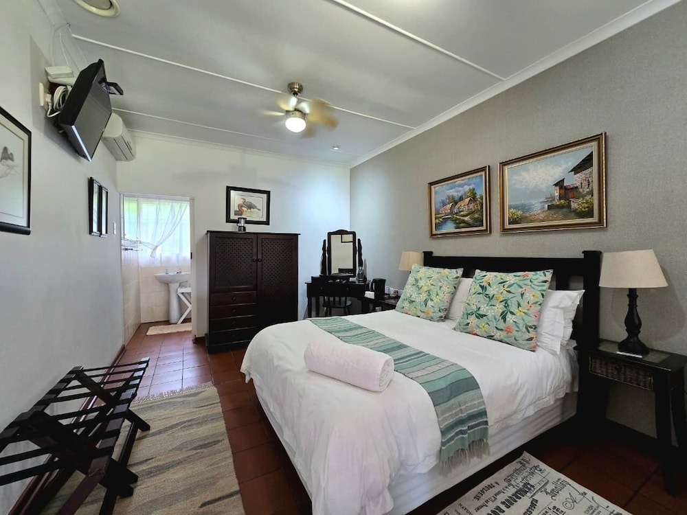 Birds of Paradise B&B 16/46