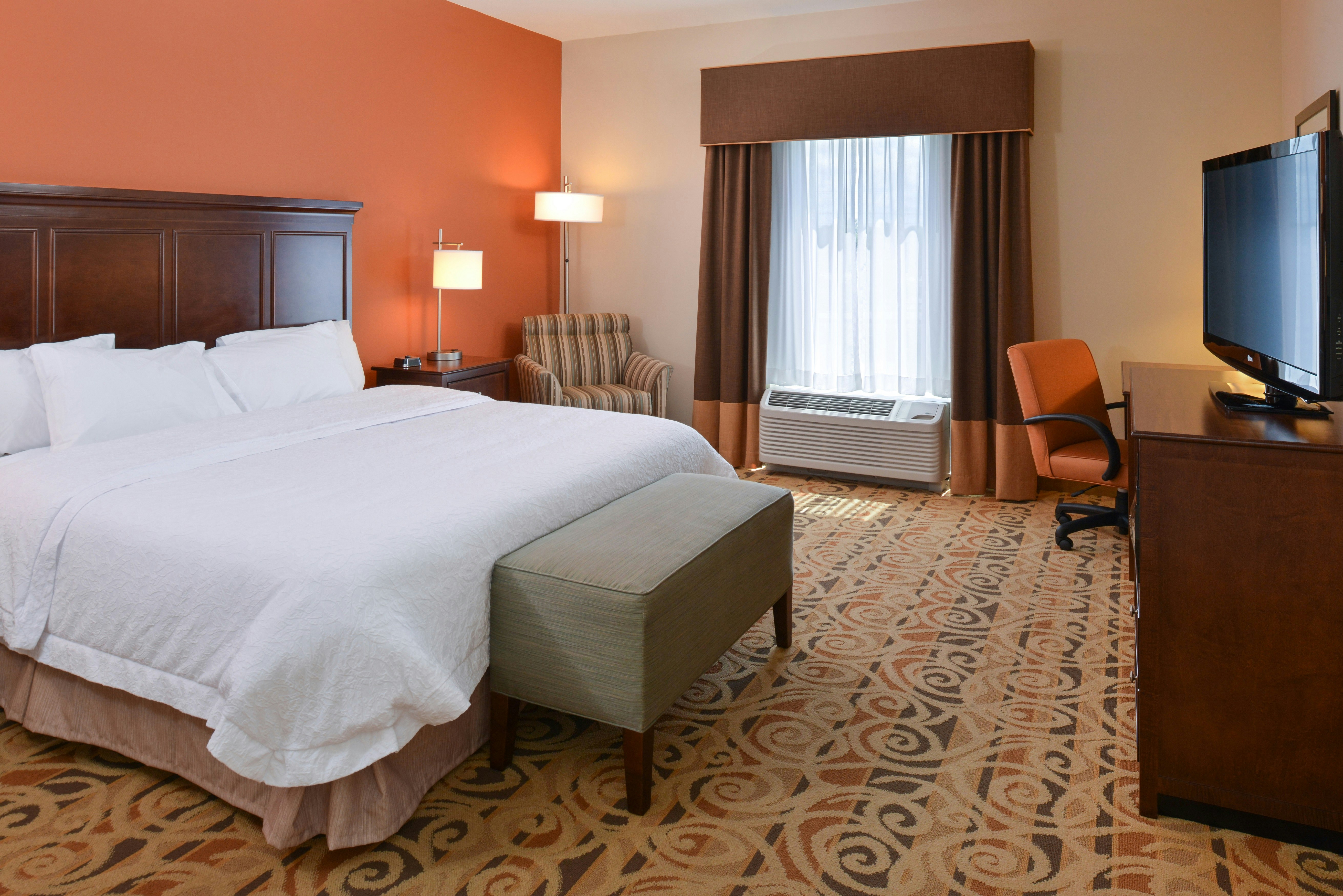 ROOM, KING BED, ACCESSIBLE