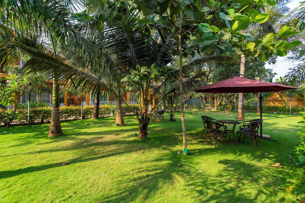 Aralea Beach Resort by Stone Wood Morjim 34/47