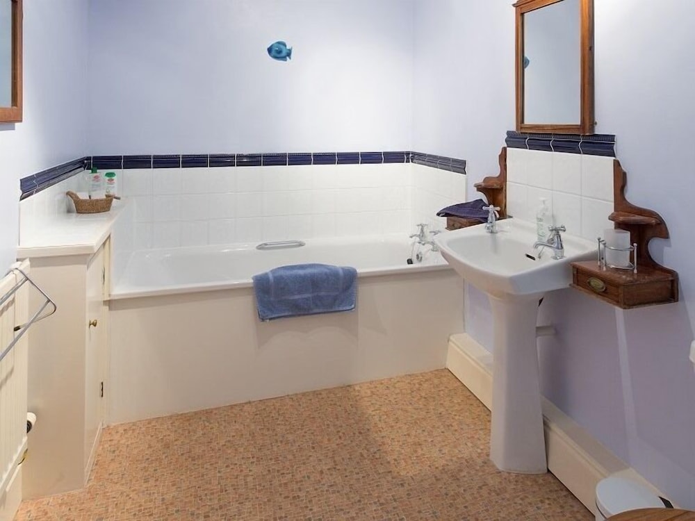 Marshwood Farm B&B And Shepherds Hut 33/33