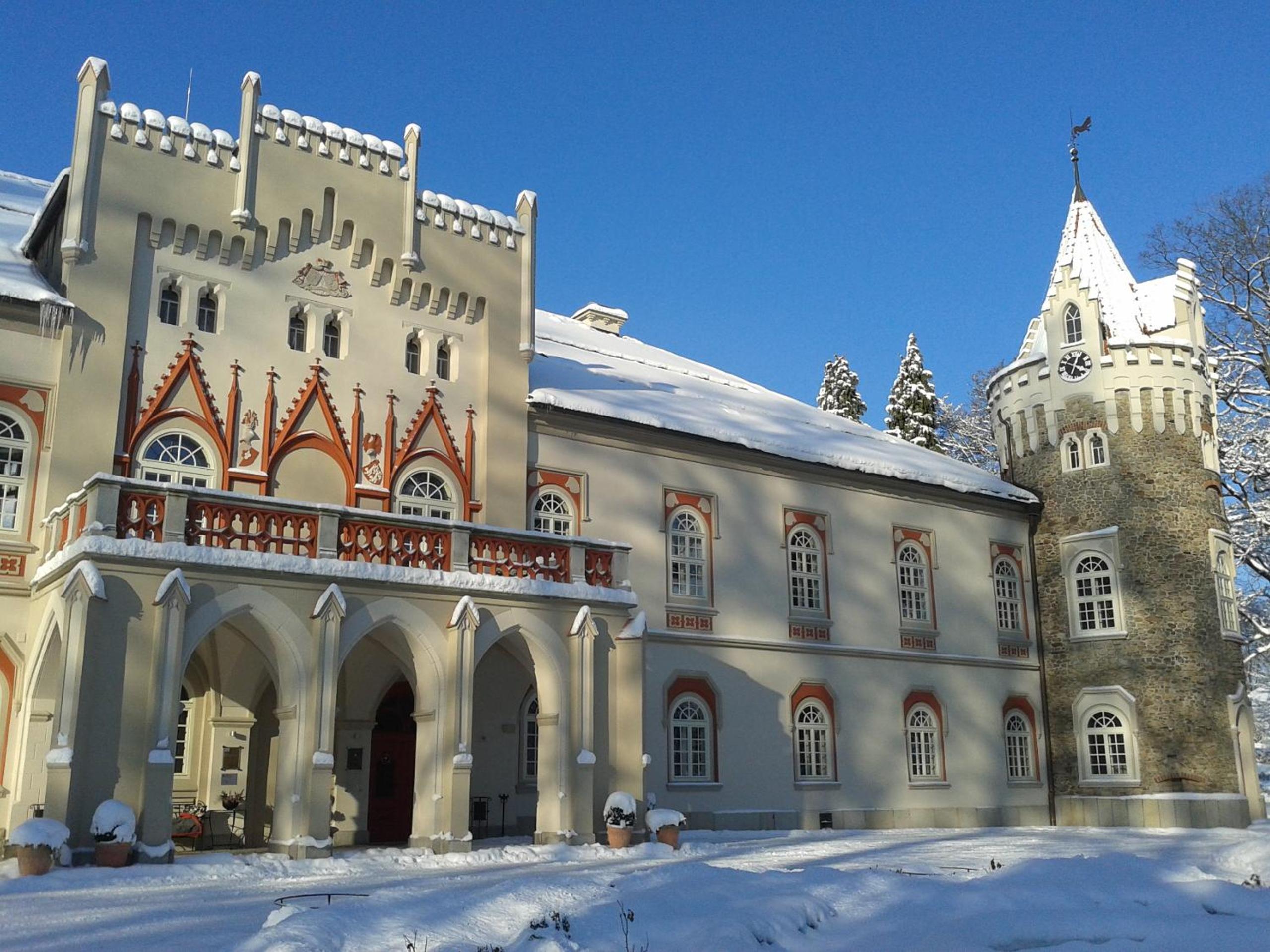 Chateau Heralec 4/50