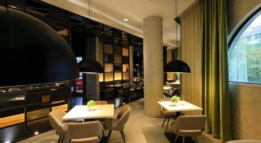 Jinjiang Inn Select (Tianjin Xiaobailou Metro Station) 45/54