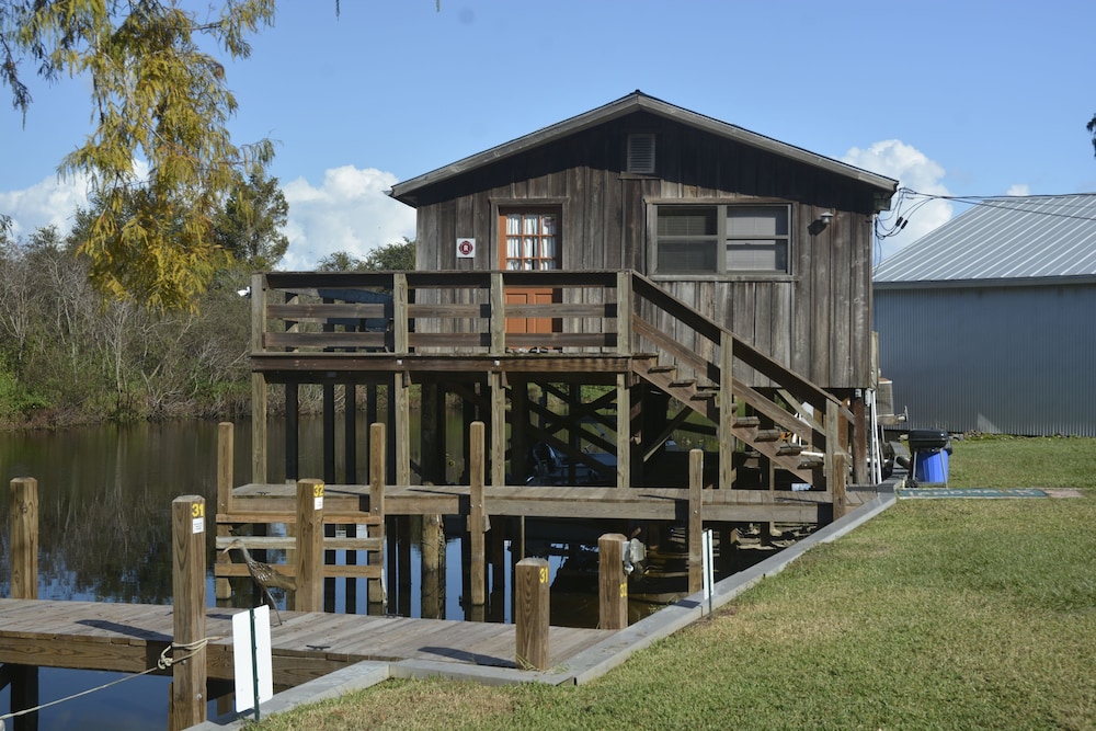 Guy Harvey Camp Mack Lodge & RV Resort 4/50
