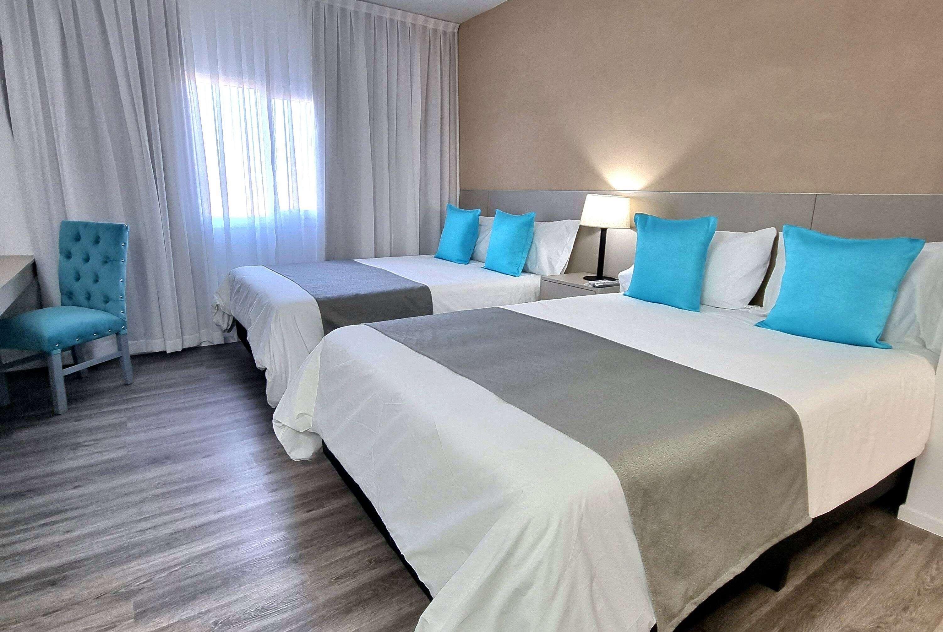 Room, 2 Queen Beds