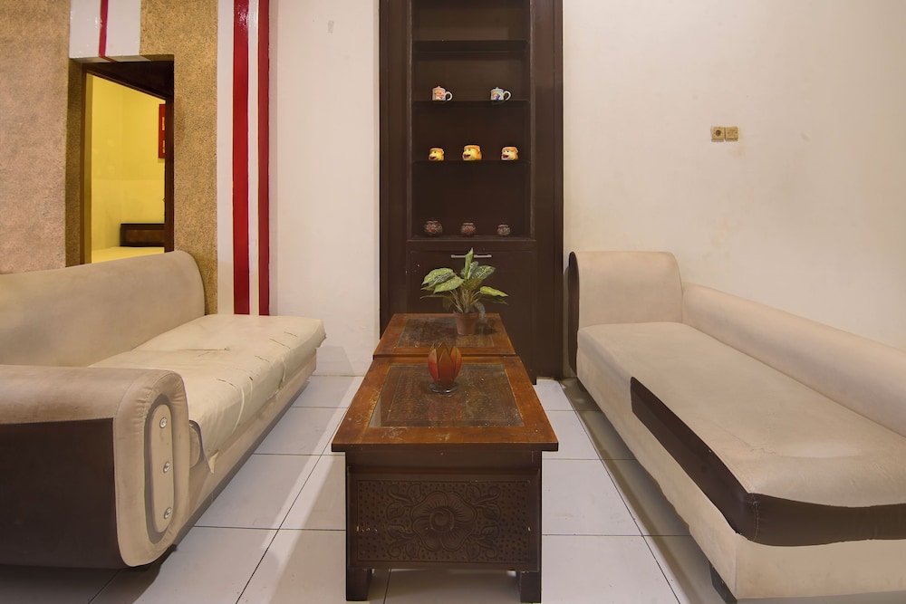 Hotel O Makassar near RS Grestelina formerly Wisma Makassar 35/38