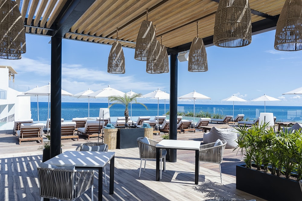 The Fives Oceanfront Puerto Morelos 51/71