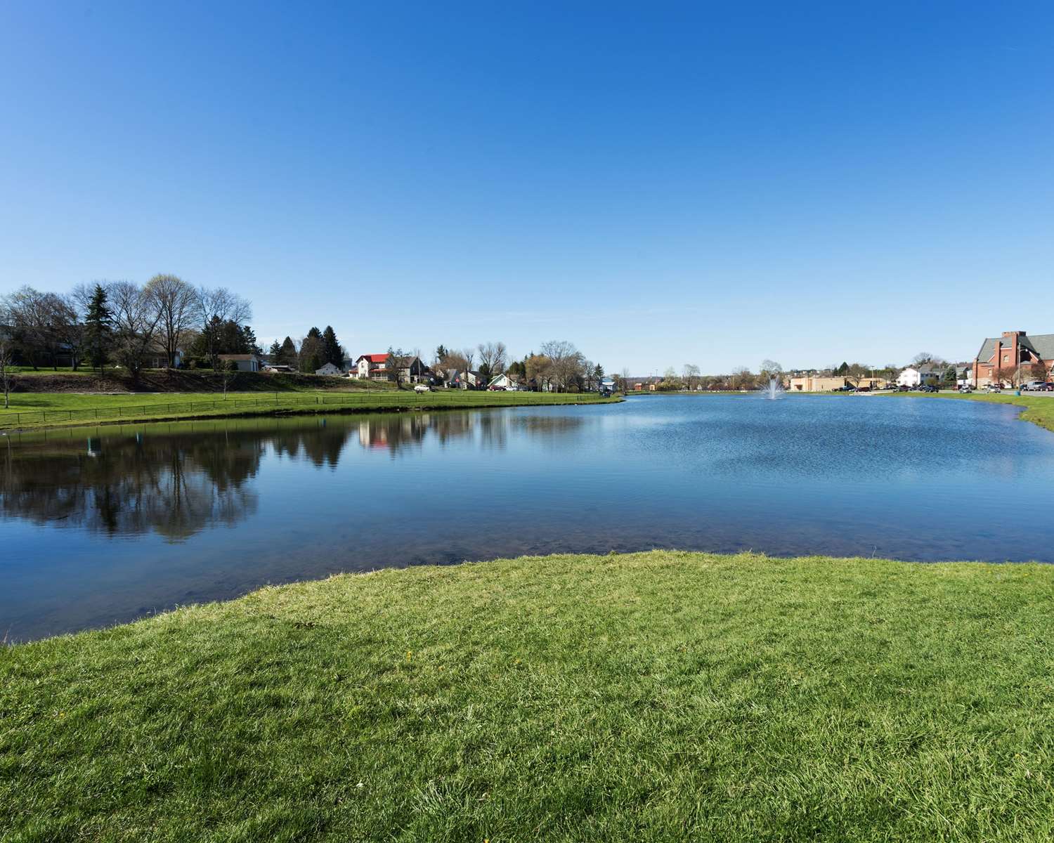 Comfort Suites DuBois Country Club 50/51