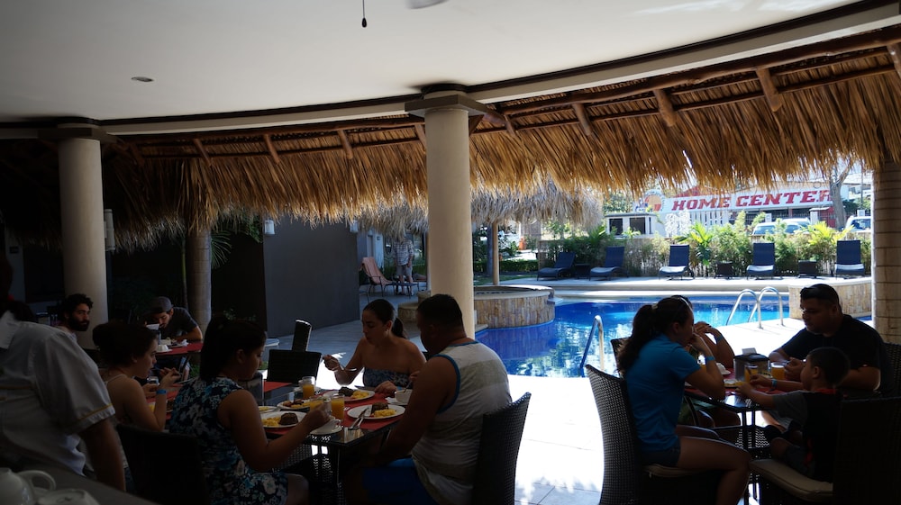 Hotel Colono Beach 57/73