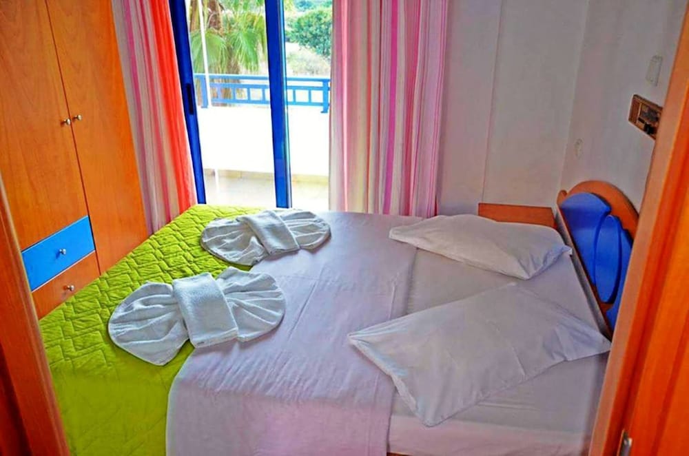 Nitsas Hotel Apartments 16/54