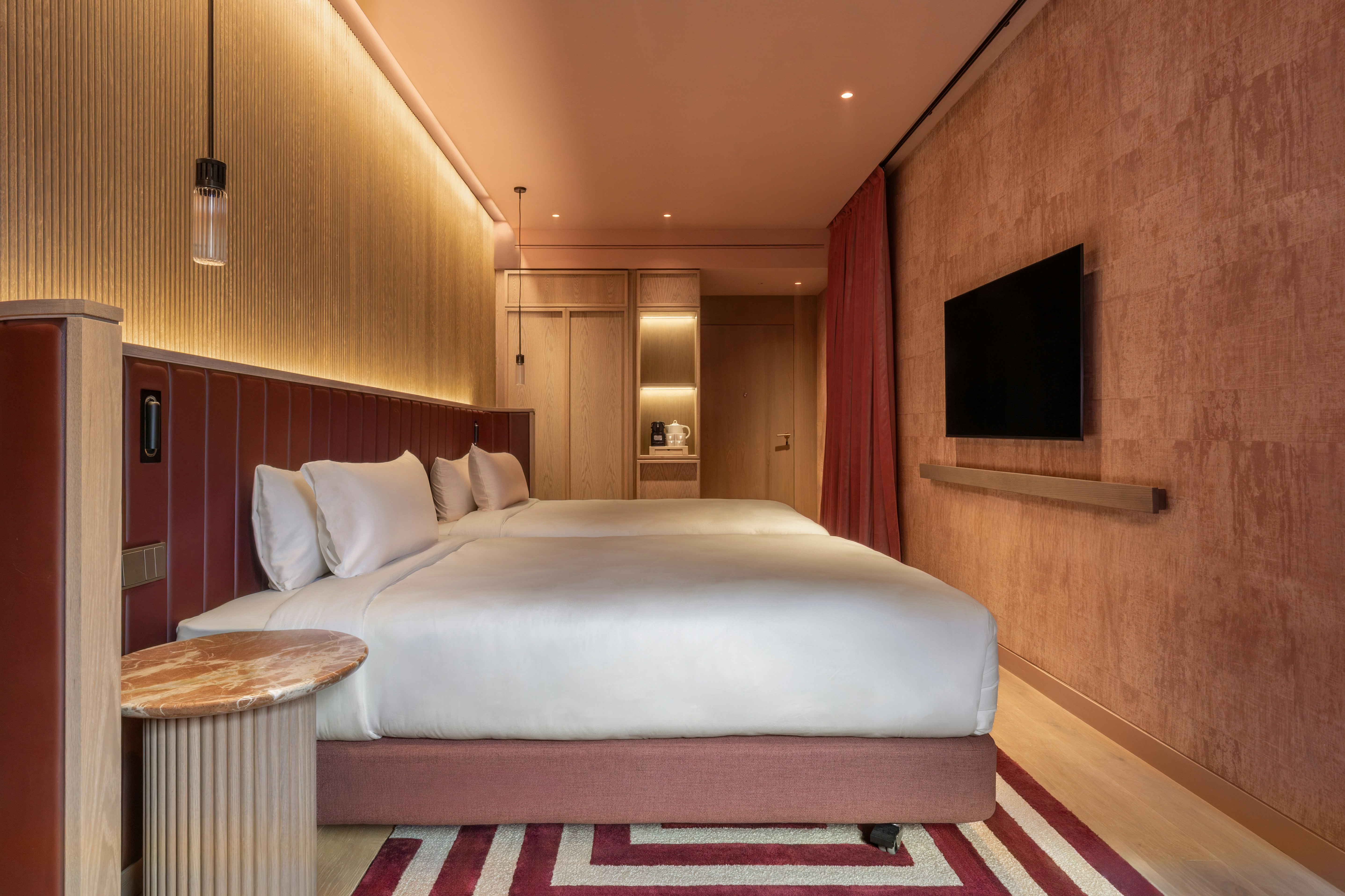 Gallery, 2 Double Beds