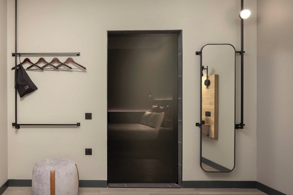 Moxy London Piccadilly Circus 17/47