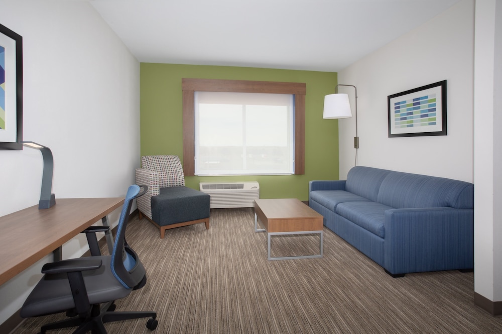 Holiday Inn Express & Suites Goodland I-70 29/45