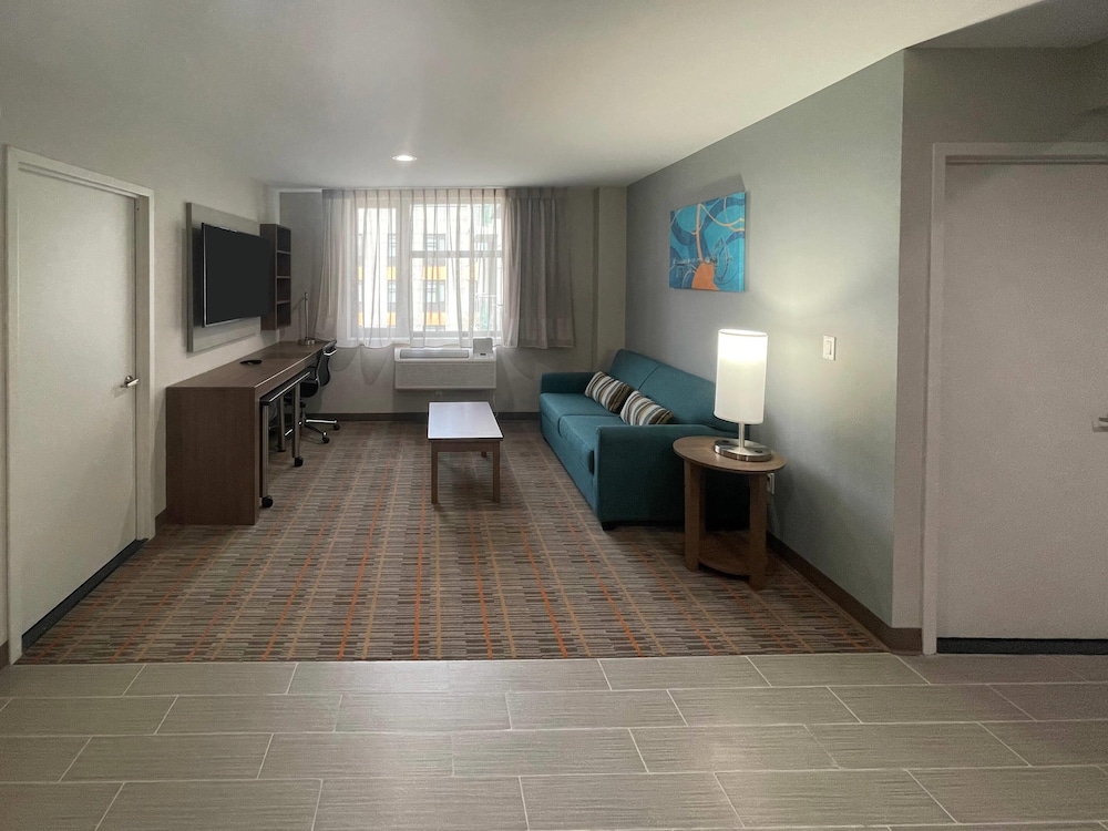 MainStay Suites Bronx - Belmont 38/61