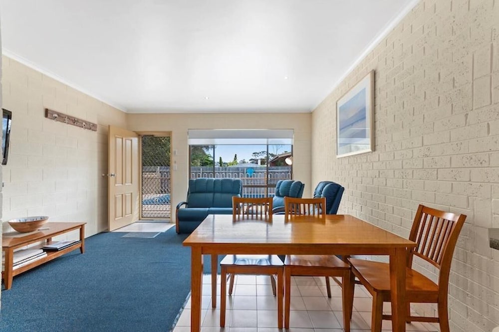 Allambi Holiday Apartments 26/44