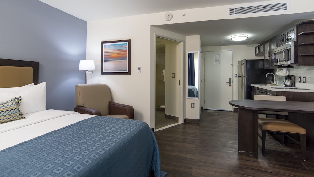 CANDLEWOOD SUITES QUERETARO JURIQUILLA 33/71