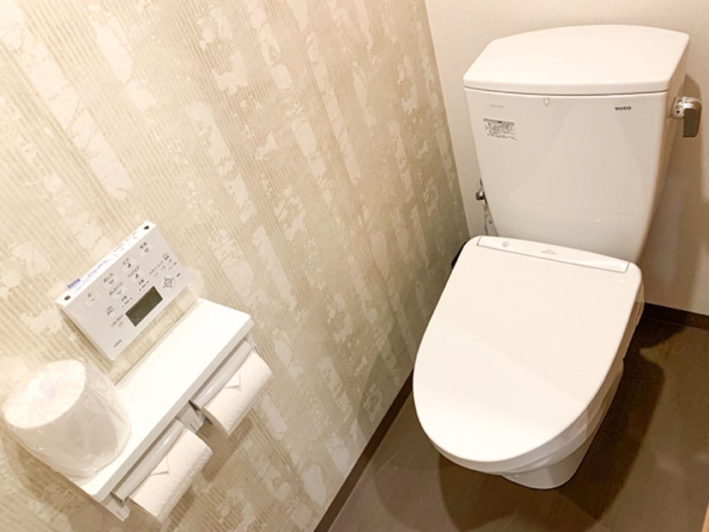 HOTEL LiVEMAX Kyoto Nijojo Nishi 21/23